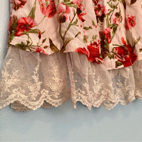 Umgee Floral Mini Dress Sleeveless with Crochet Cut Out V-neck Size Medium Tunic - Picture 6 of 10